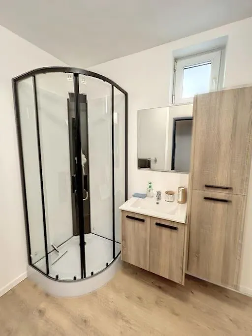 Station 173 C Bruxelles-Charleroi-Airport Apartment